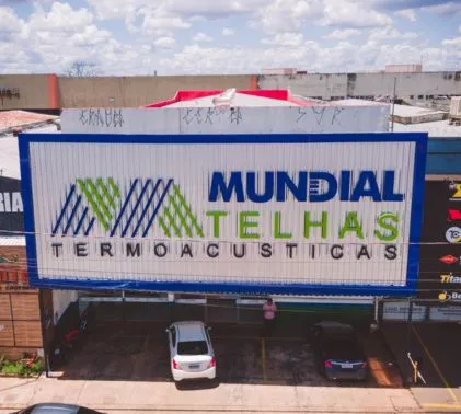 Telha galvalume para agronegócio em Goiás, garantindo o melhor custo-benefício para galpão agrícola.